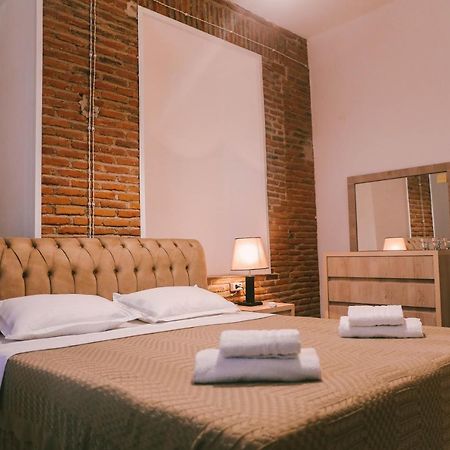 Hotel Old Chache House Telavi Esterno foto