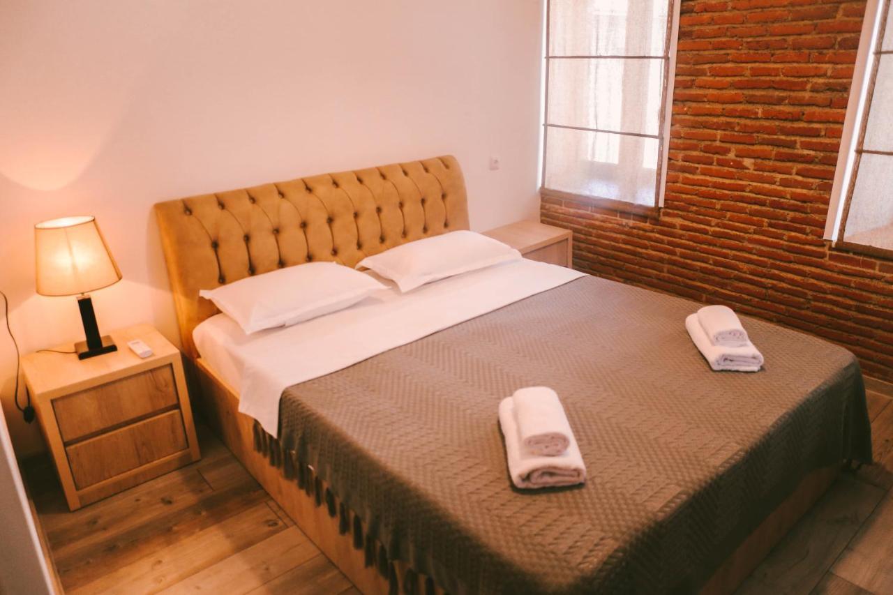 Hotel Old Chache House Telavi Esterno foto